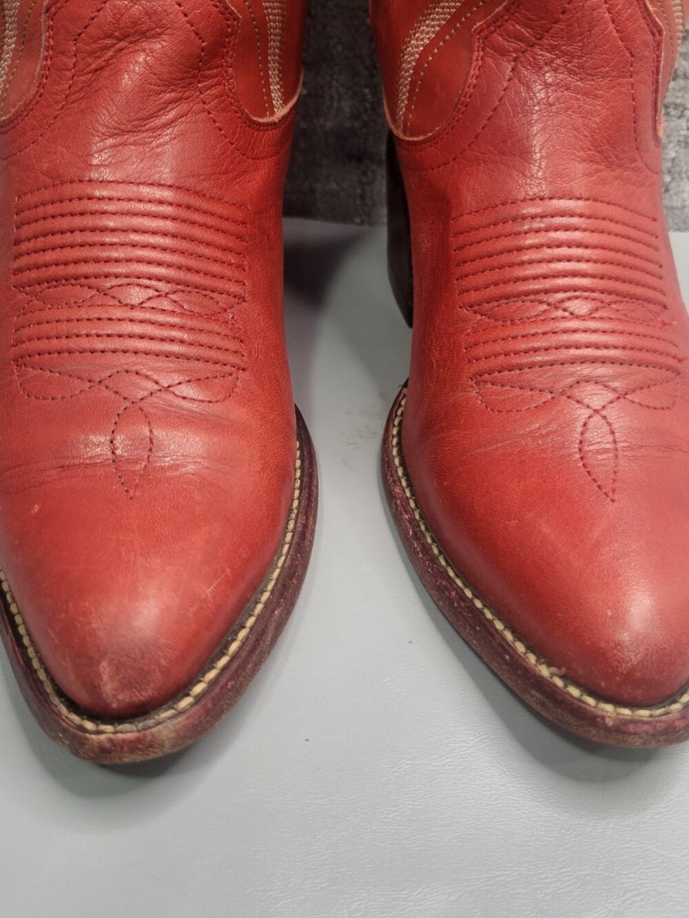 Tecovas The Abby Women's Size US 7.5B Crimson Cowhide Cowgirl Boots. - Picture 11 of 12